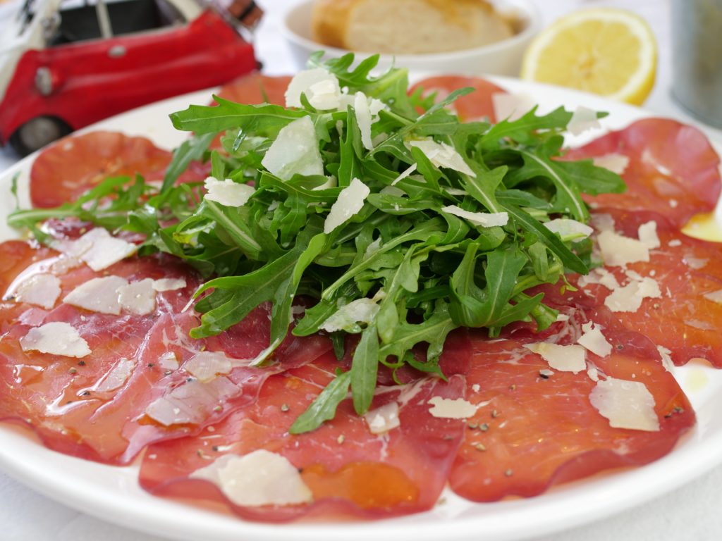 Carpaccio Di Bresaola - Azurverliebt - Mediterraner Genuss, Reisen ...